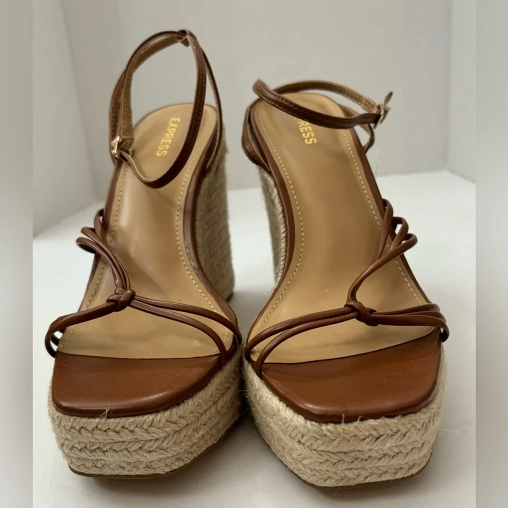 Express Women Brown Tan Wedge Platform Strappy Sandals Size 8 Casual Weekend