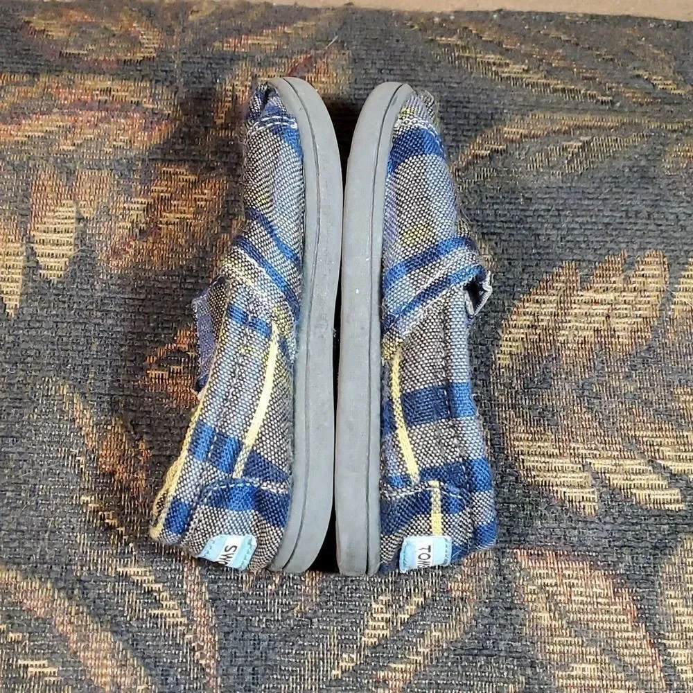 Toms grey blue