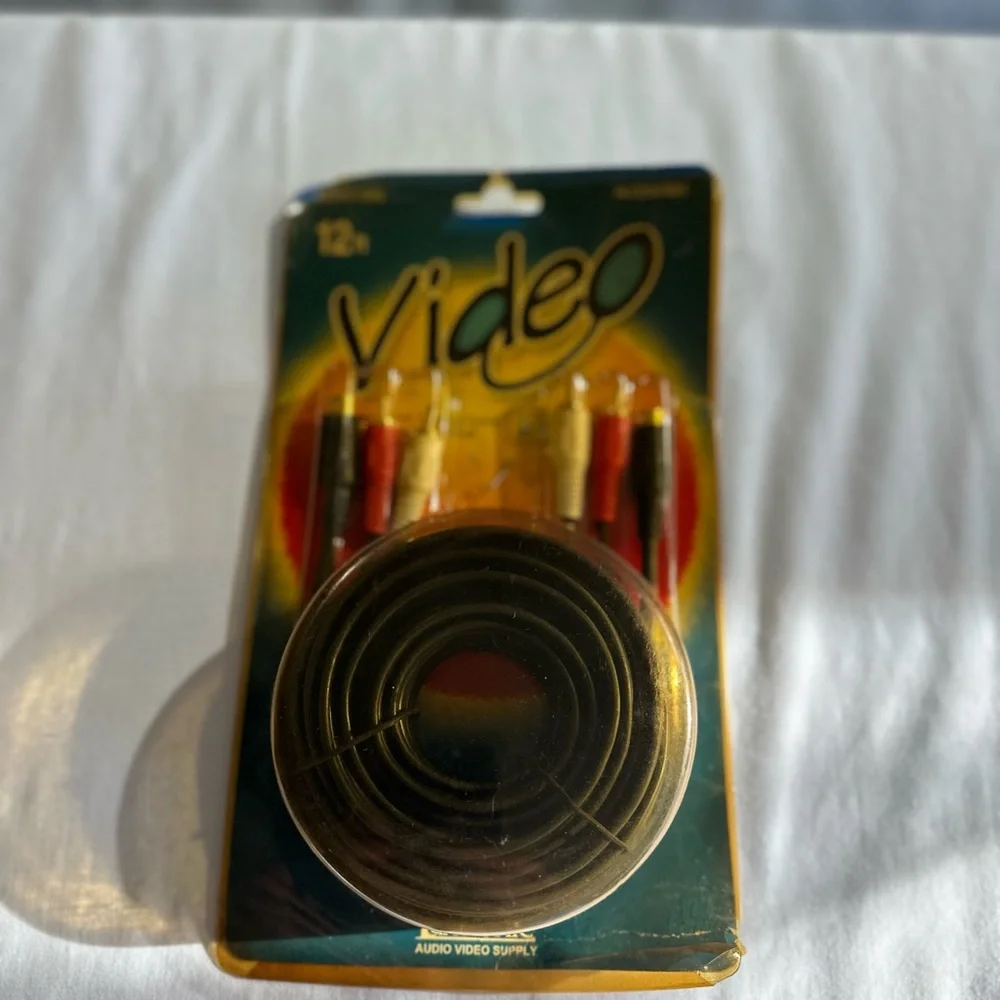 VIDEO SUPER VHS DUBBING CABLE WITH GOLD PLATED RCA PLUGS