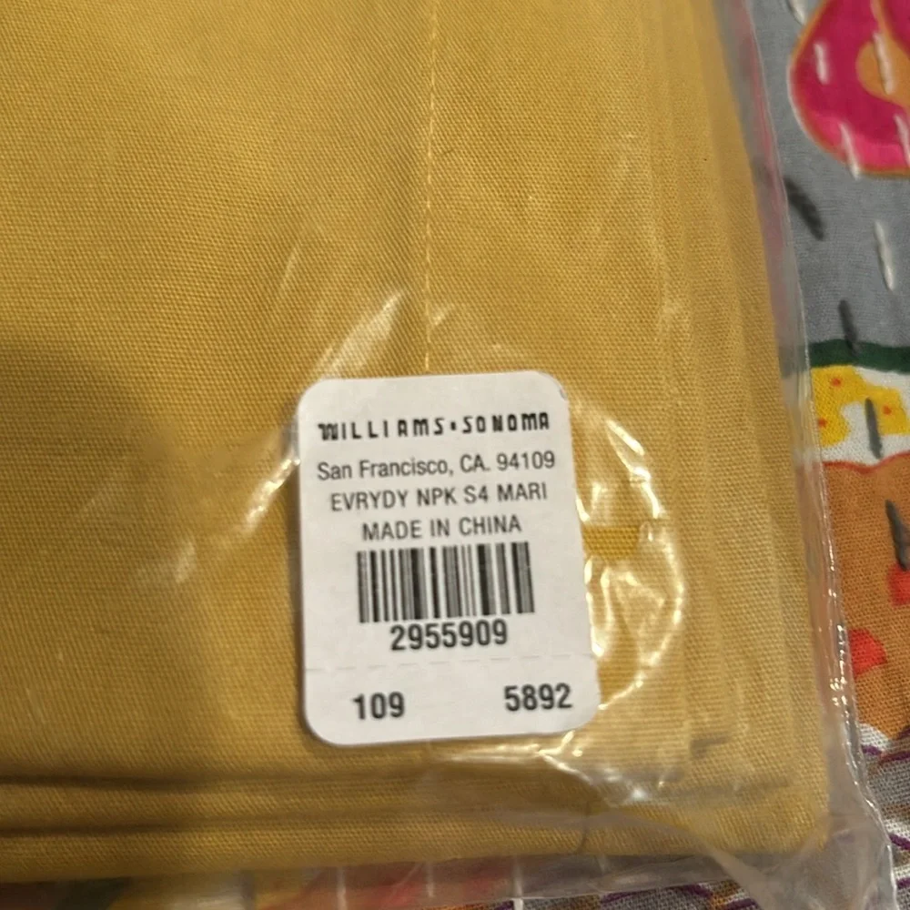 Williams Sonoma set golden