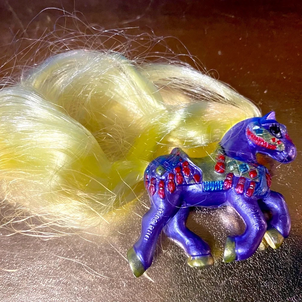 CARROUSEL LITTLE BEAUTIES VTG 1989 MINIATURE HORSE FIGURES W/LONG BRUSHABLE HAIR