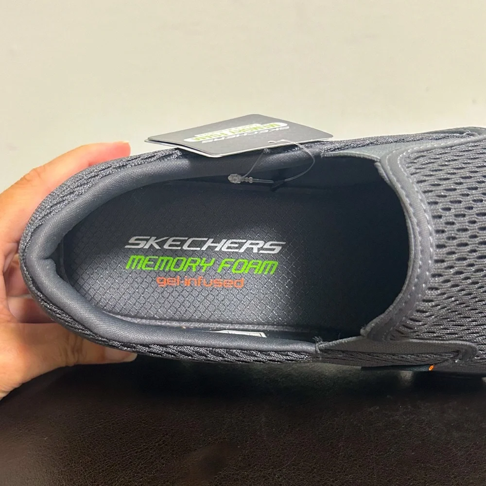 Skechers brand size