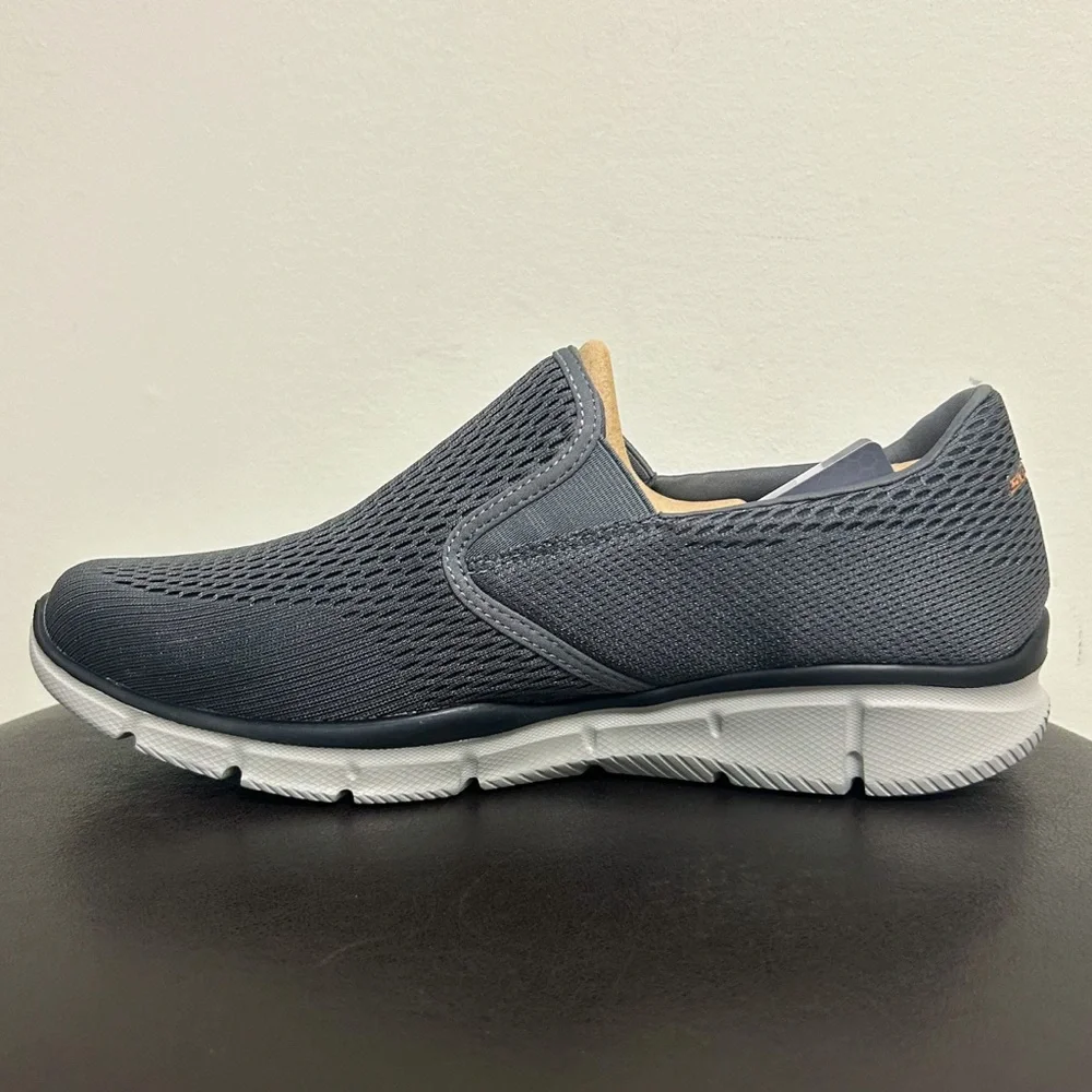 Skechers brand size