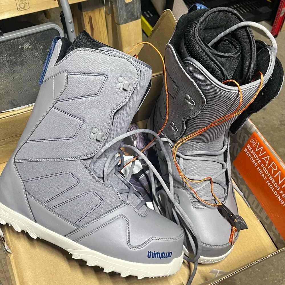THIRTYTWO Exit ‘18/19 Men’s Snowboard boots NWT
