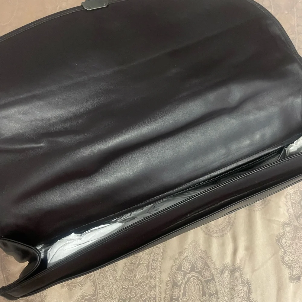 Bottega Veneta size 16”