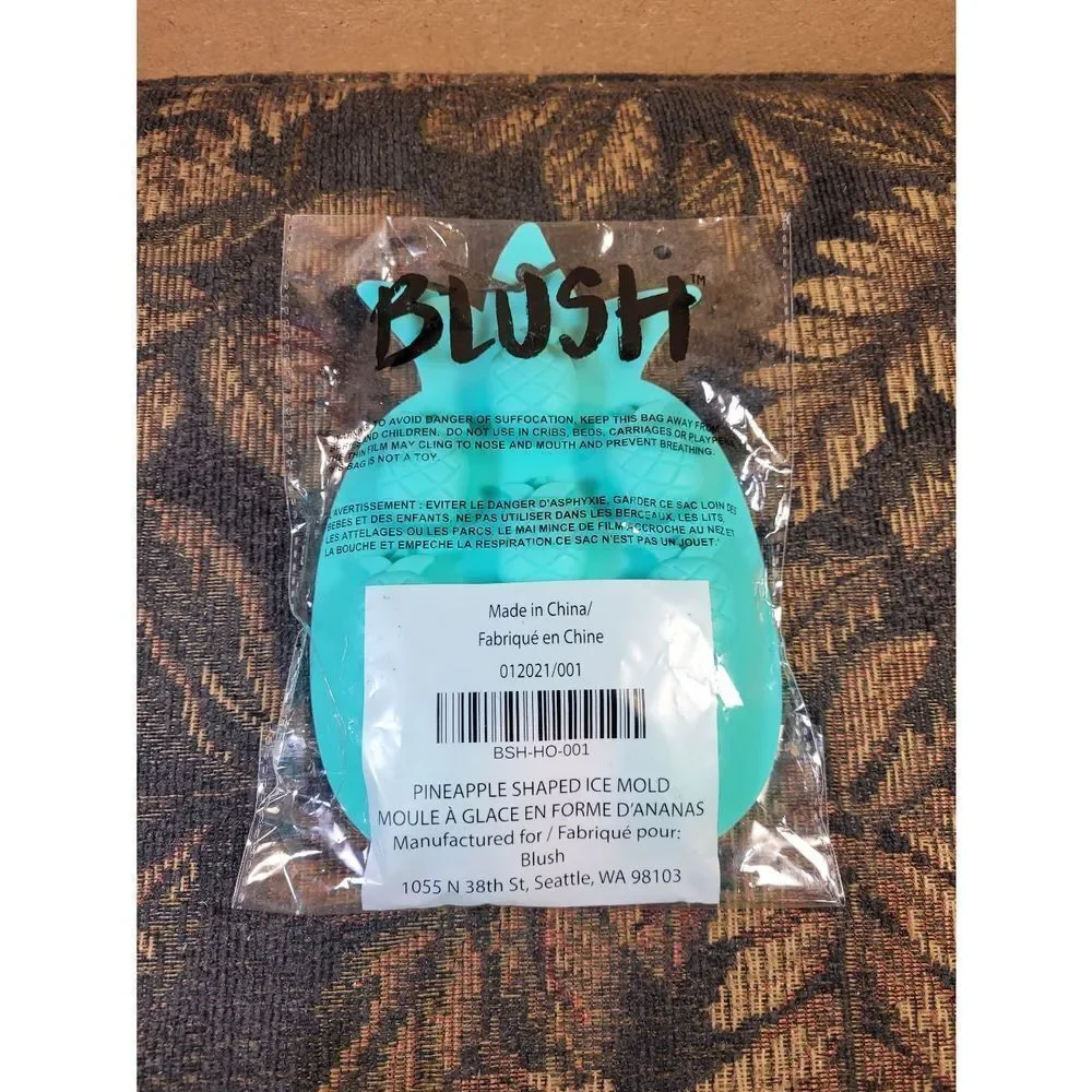 Blush silicone pineapple