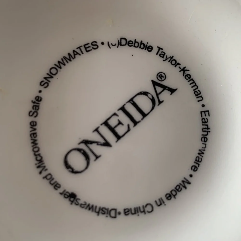 Oneida SNOWMATES Debbie Taylor-Kerman Snowmen Christmas Bowl Candy Dish