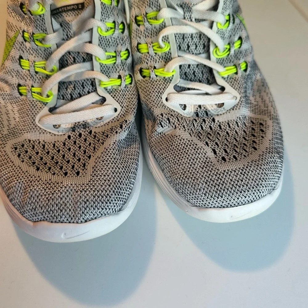 Nike white lunartempo