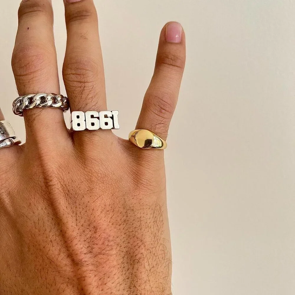vintage gold signet oval ring