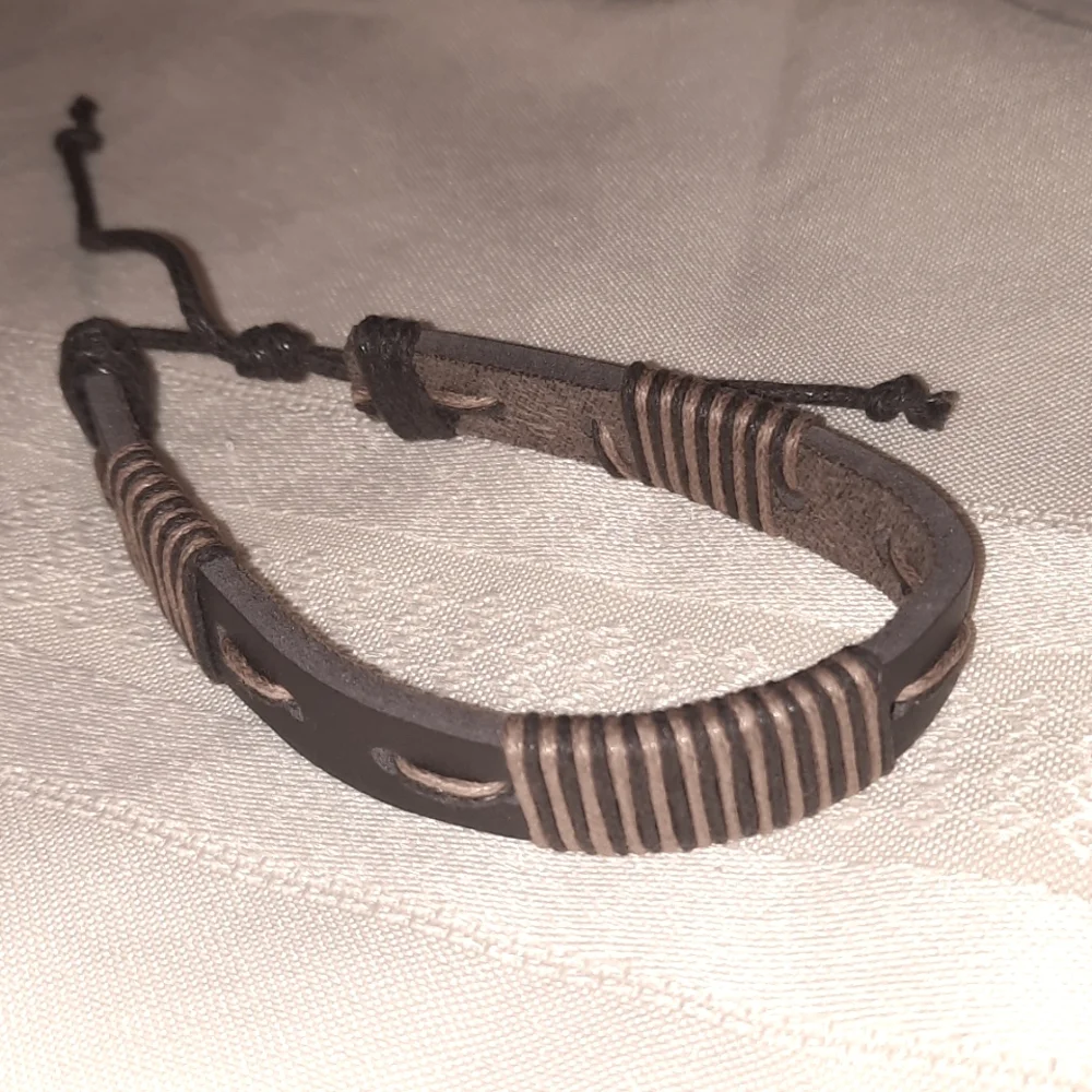 N/A brown adjustable