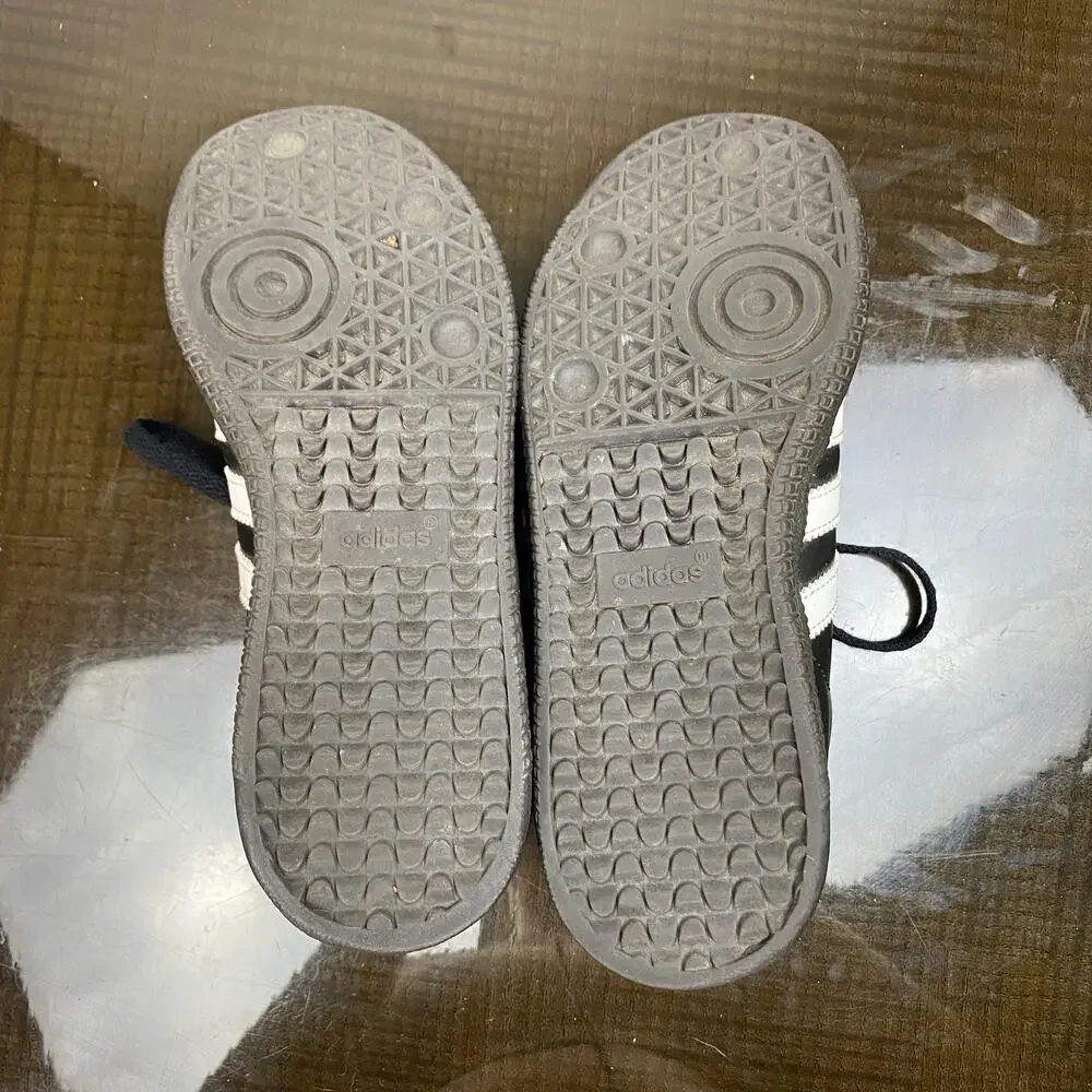 adidas item sneakers black