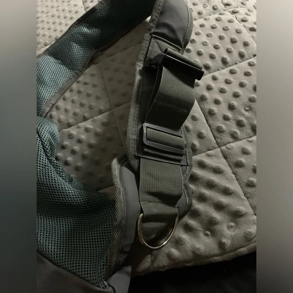YUDODO Pet Dog Sling Carrier Breathable Mesh Travel Safe Sling Bag Carrier