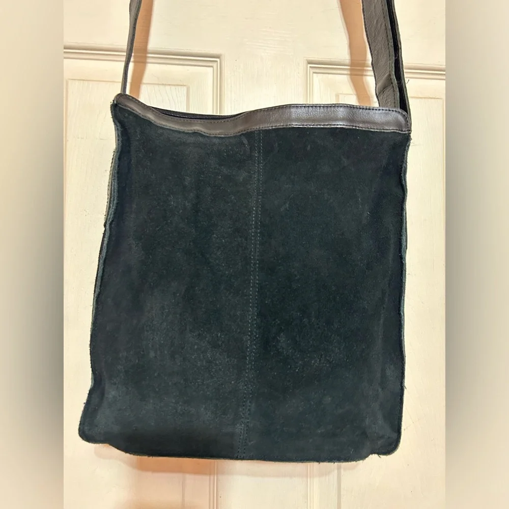 Ben Sherman roomy 14”
