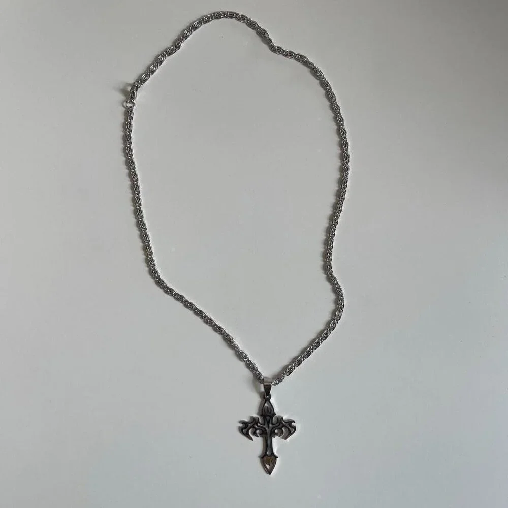 y2k 2000s style heavy metal punk grunge emo cross pendant necklace