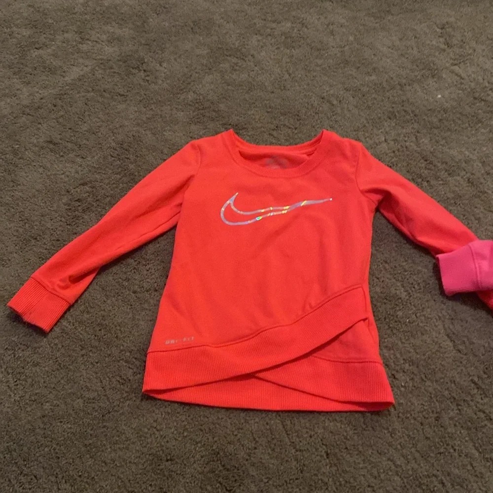 Nike two dry