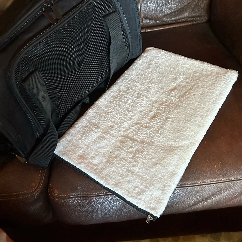 Trusty Pup Pet Carrier Medium