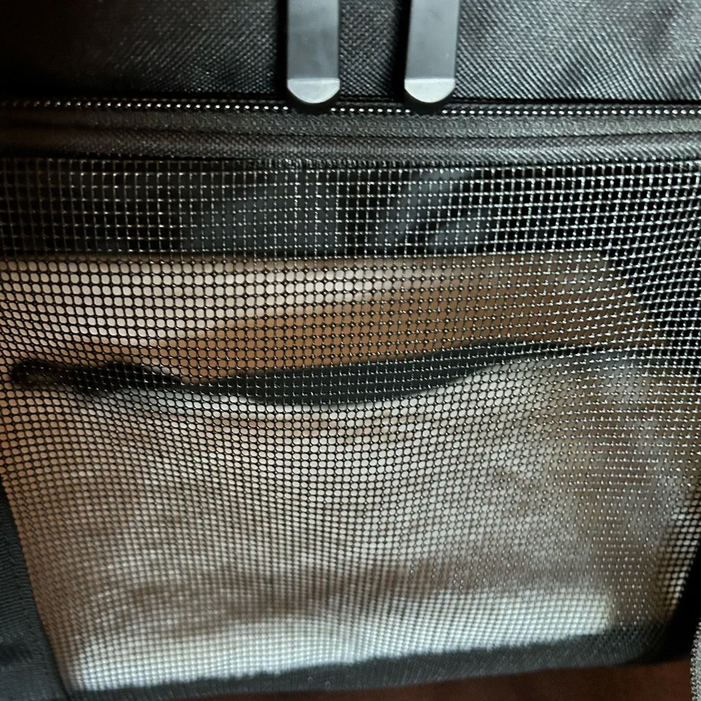 Trusty Pup Pet Carrier Medium
