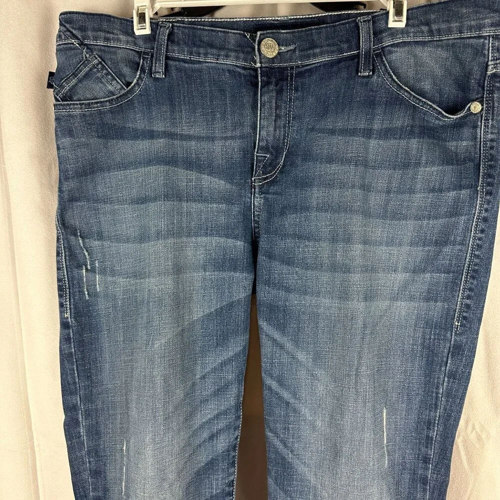 Rock & Republic stylish comfortable