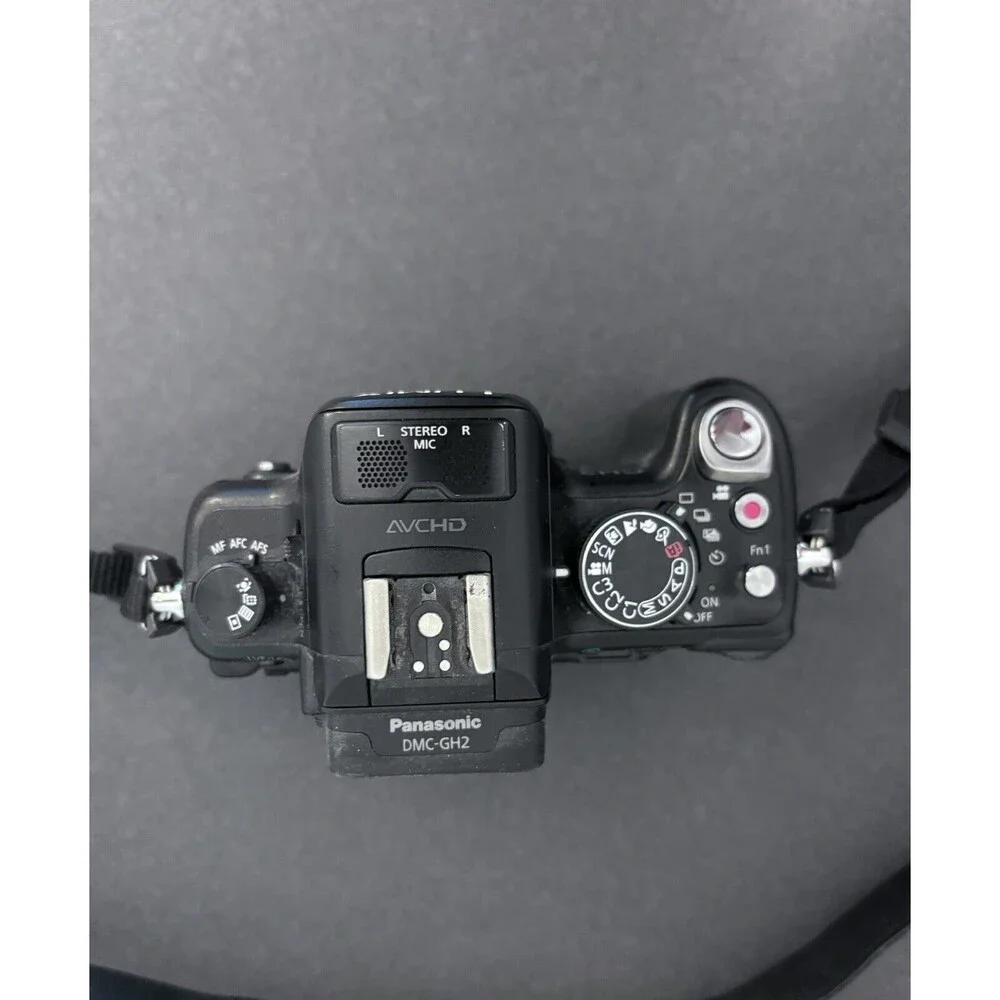 Panasonic LUMIX DMC-GH2 Digital Camera Body- FOR PARTS ONLY- No Power