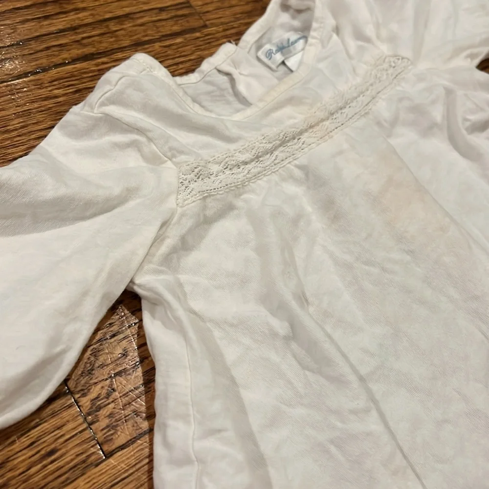 RALPH LAUREN WHITE LACE BUTTON BACK BLOUSE - SIZE 12M