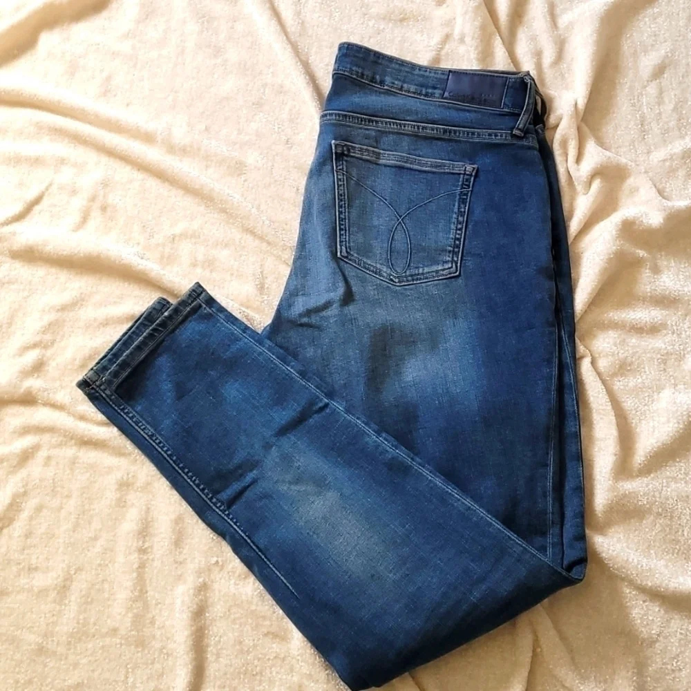 skinny jeans