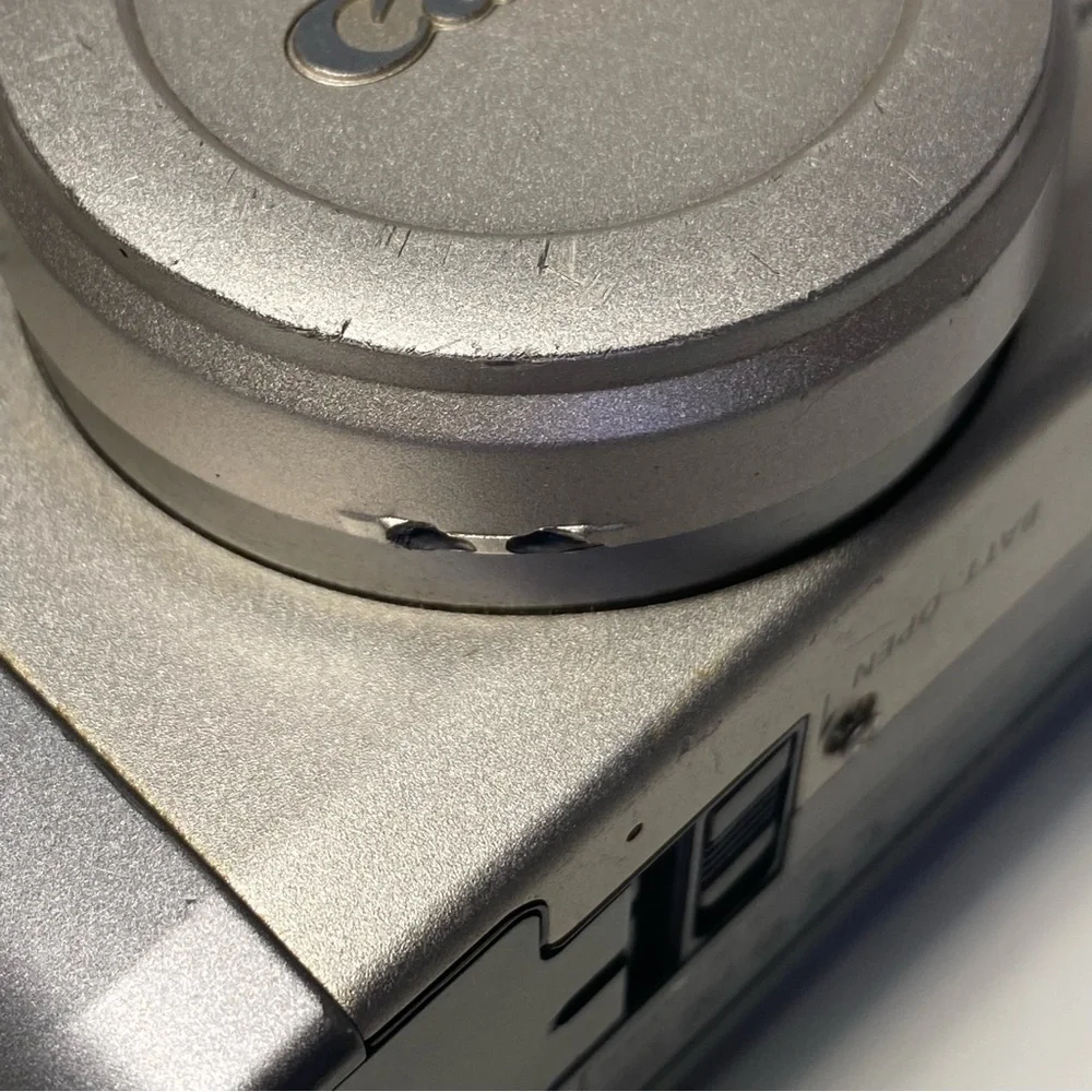 Canon Powershot G2 Digital Camera, Battery Not Included