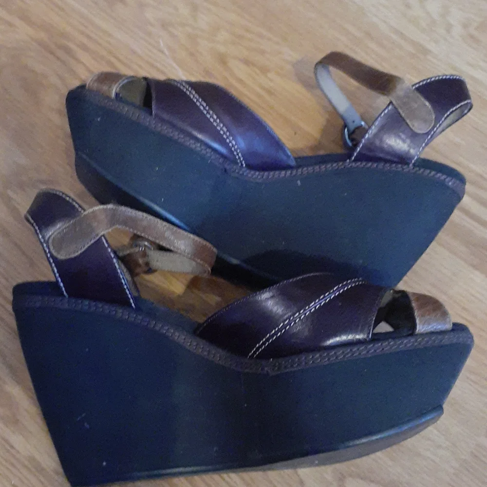 Marni tones wedge platform