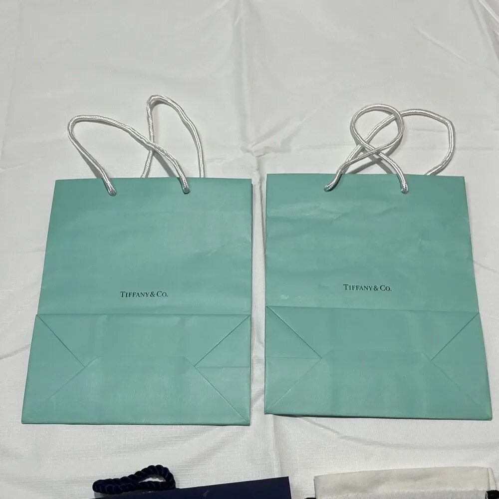 Tiffany & Co. this lot