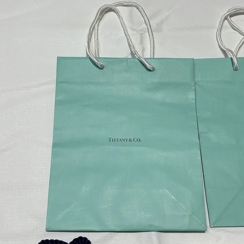 Tiffany & Co. this lot