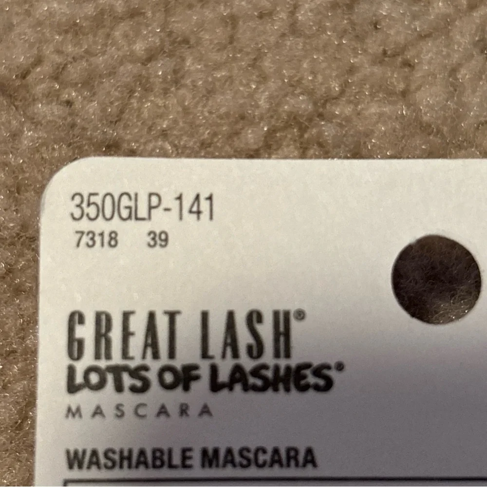 Maybelline Great Lash Mascara Lots of Lashes .43FL. OZ. Very Black 141 New