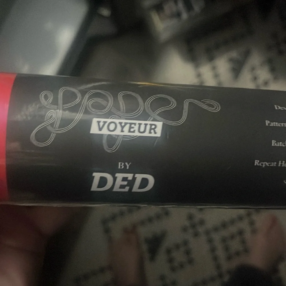 Agent Provocateur paper voyeur