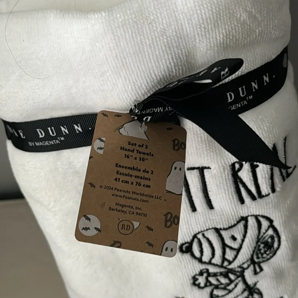Rae Dunn nwt rae