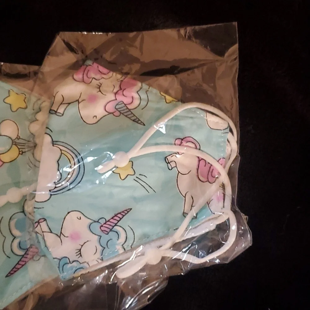 3 Kids Unicorn Mask