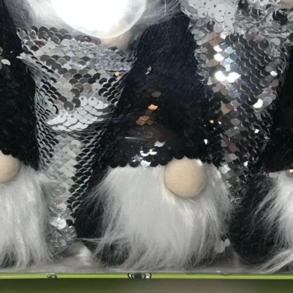 Bougie Halloween Sequined Gnomes 6 Foot Glam Garland By Lab 10.31. NEW