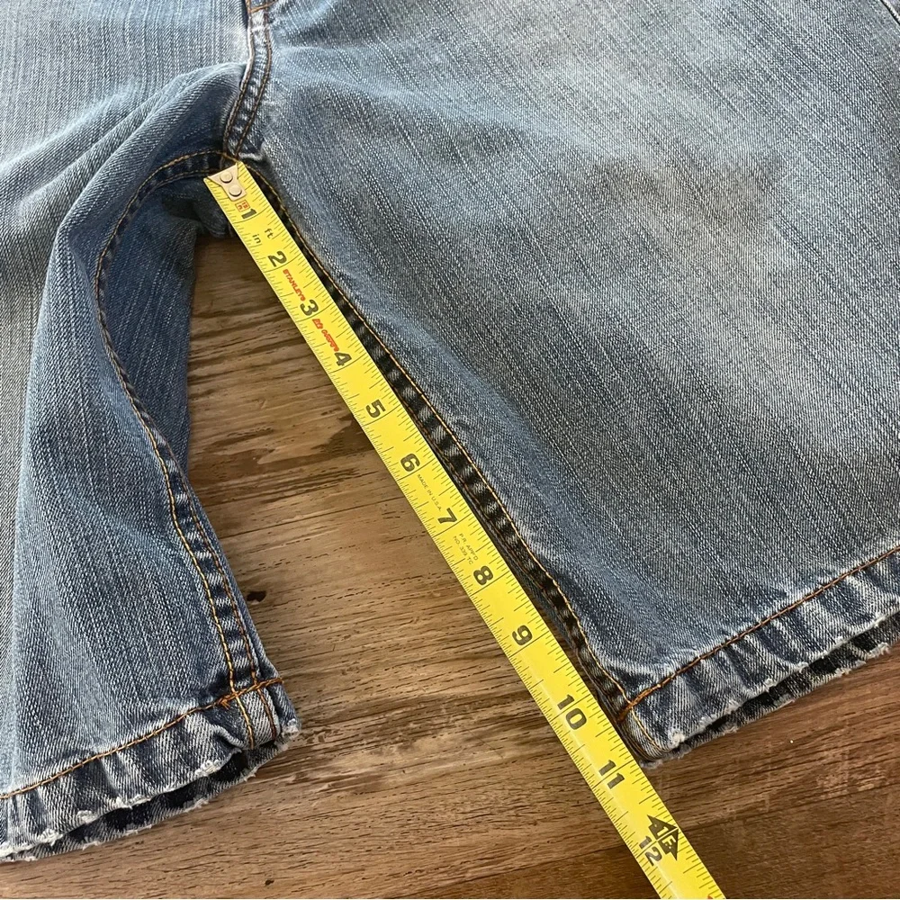 Quiksilver relaxed fit jean shorts 31