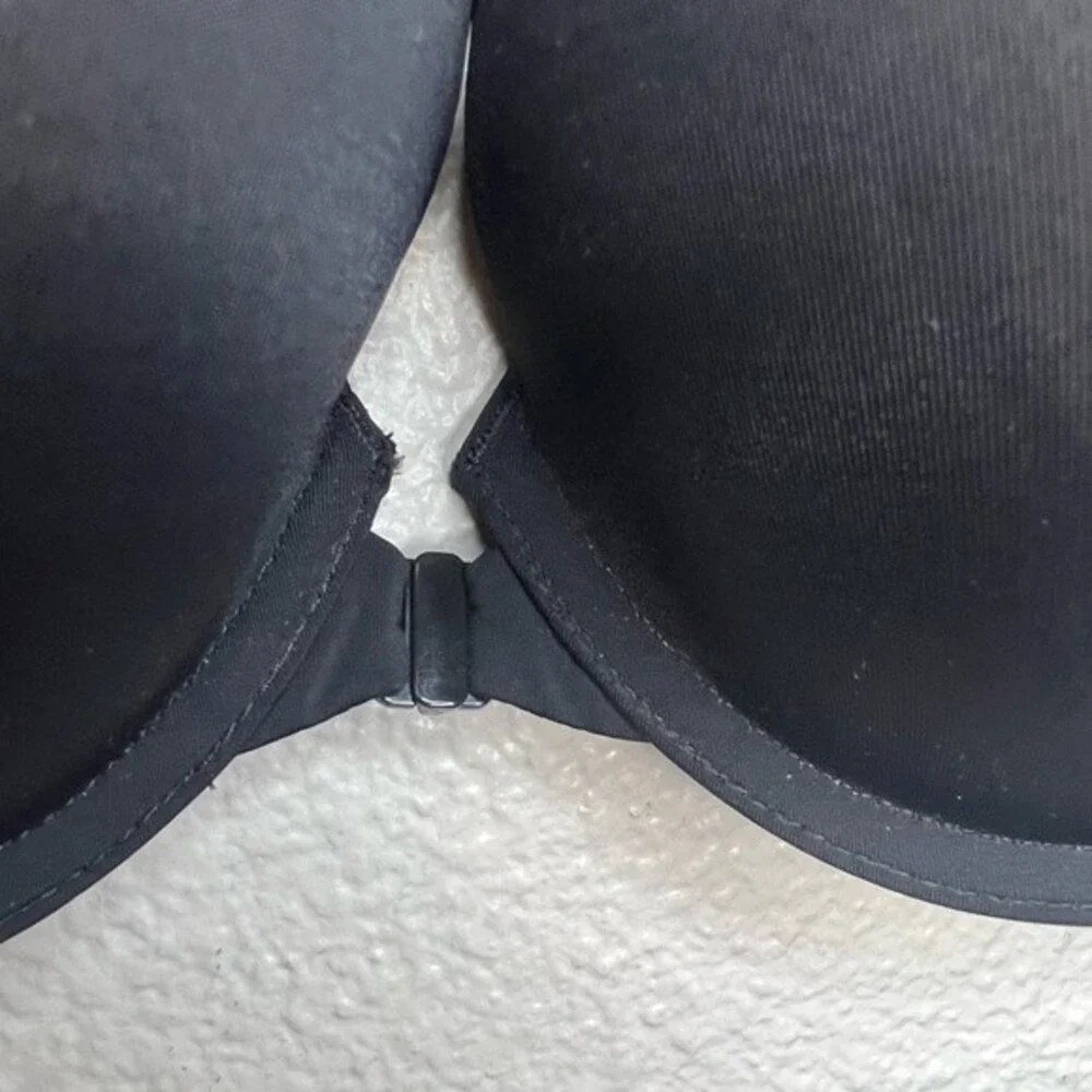 Victorias Secret no signs