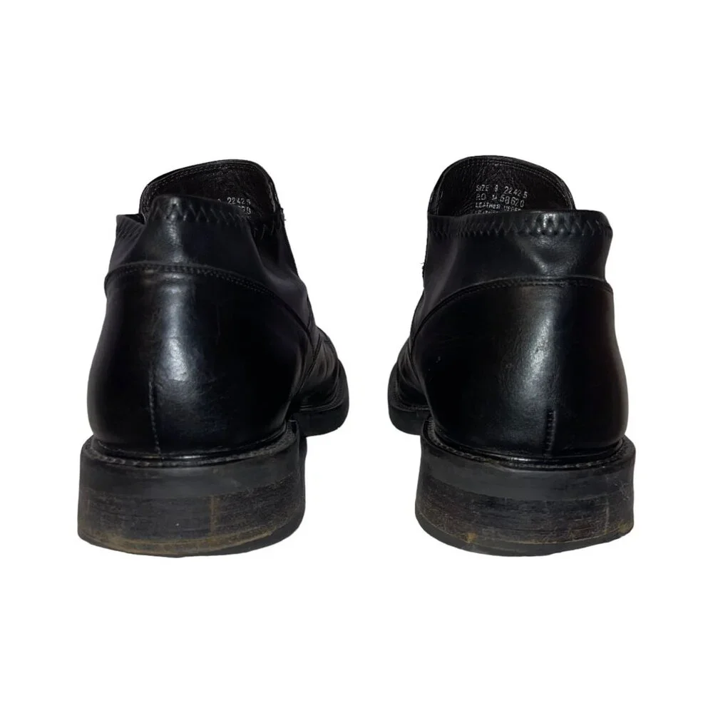 Kenneth Cole features brand