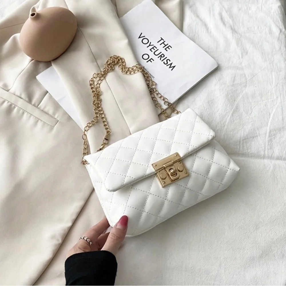 Crossbody/Shoulder Bag with Chain Strap