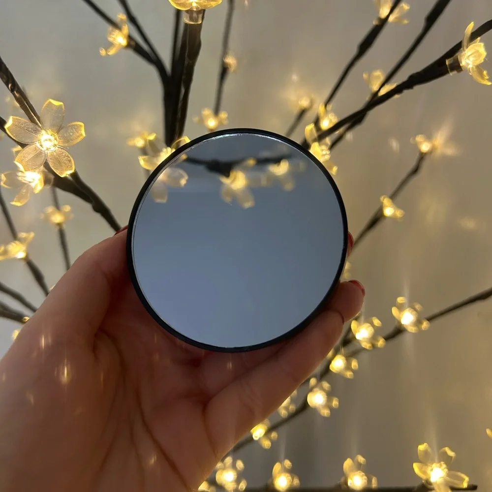 Light up vanity mirror