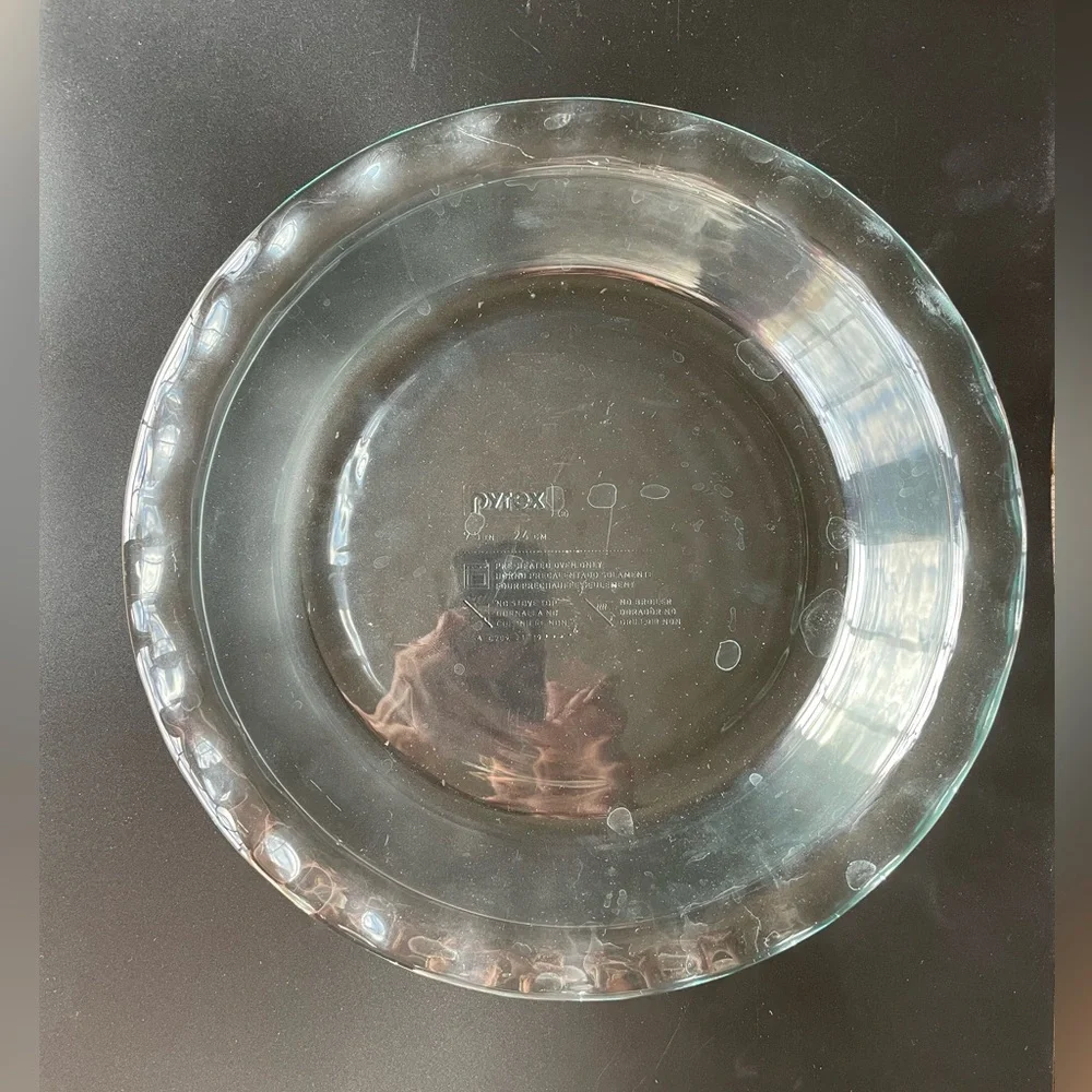 Fluted Edge, Round, Clear Pie Pan, 9.5 inches, by Pyrex