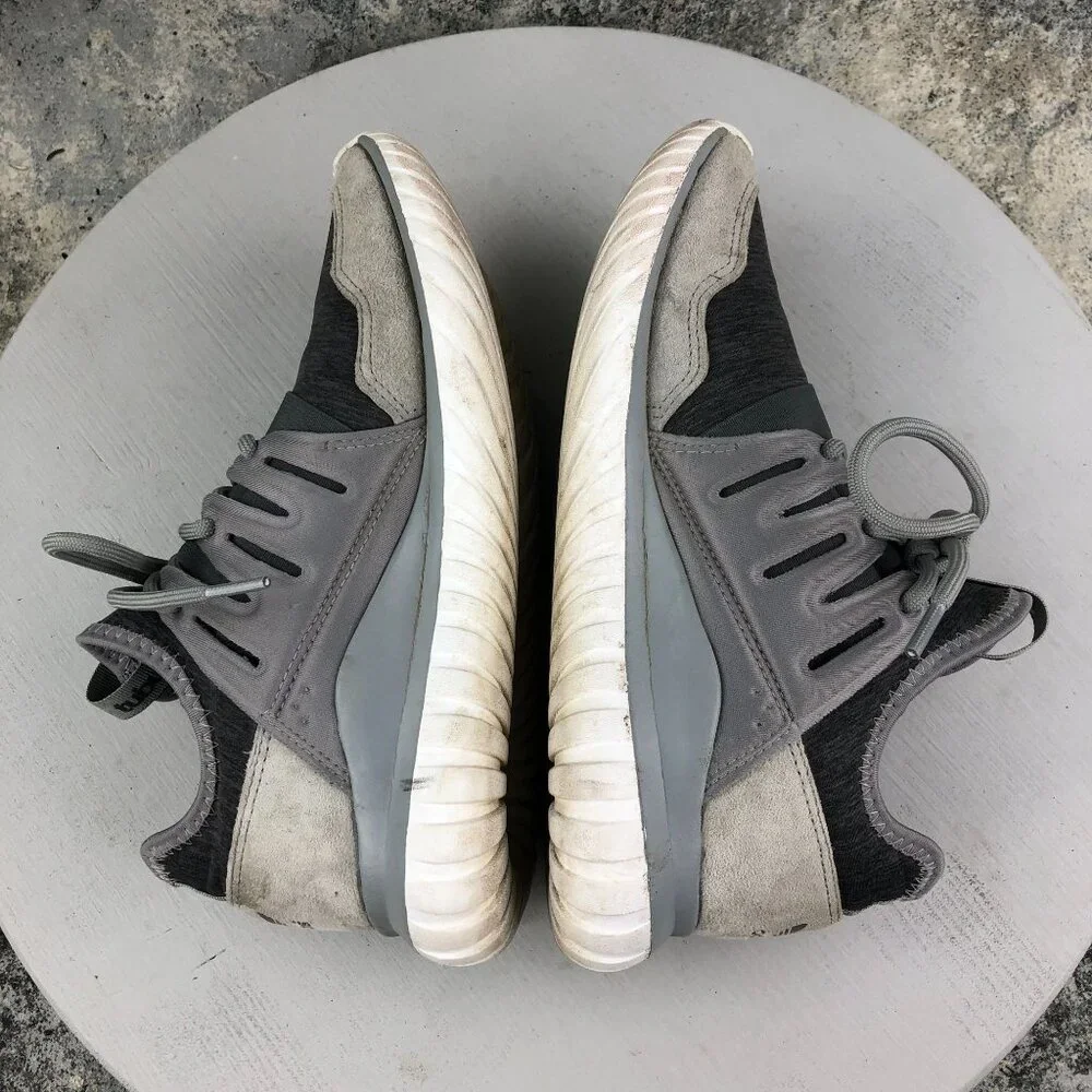 Adidas Men's Size 6 Tubular Radial Charcoal Grey Lace-Up Running Sneakers AQ6726