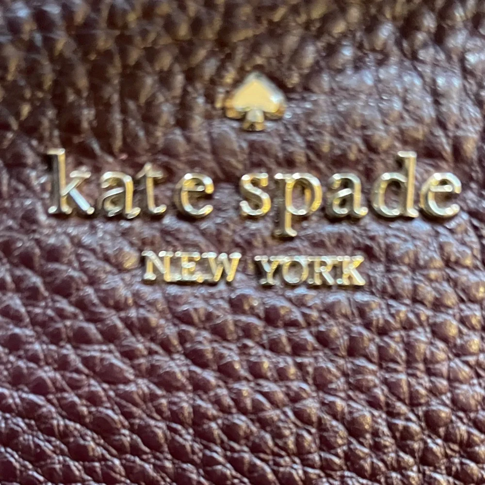 kate spade interior pockets