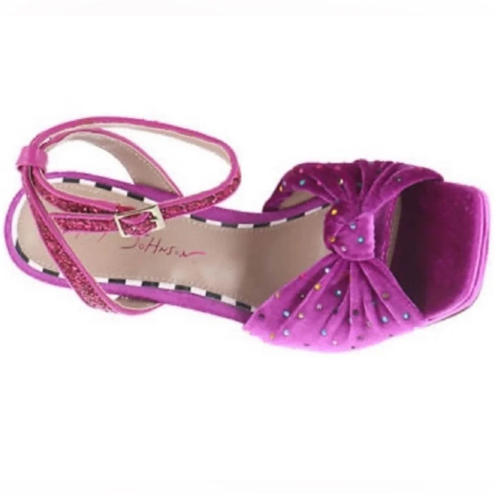 Betsey Johnson betsey johnson