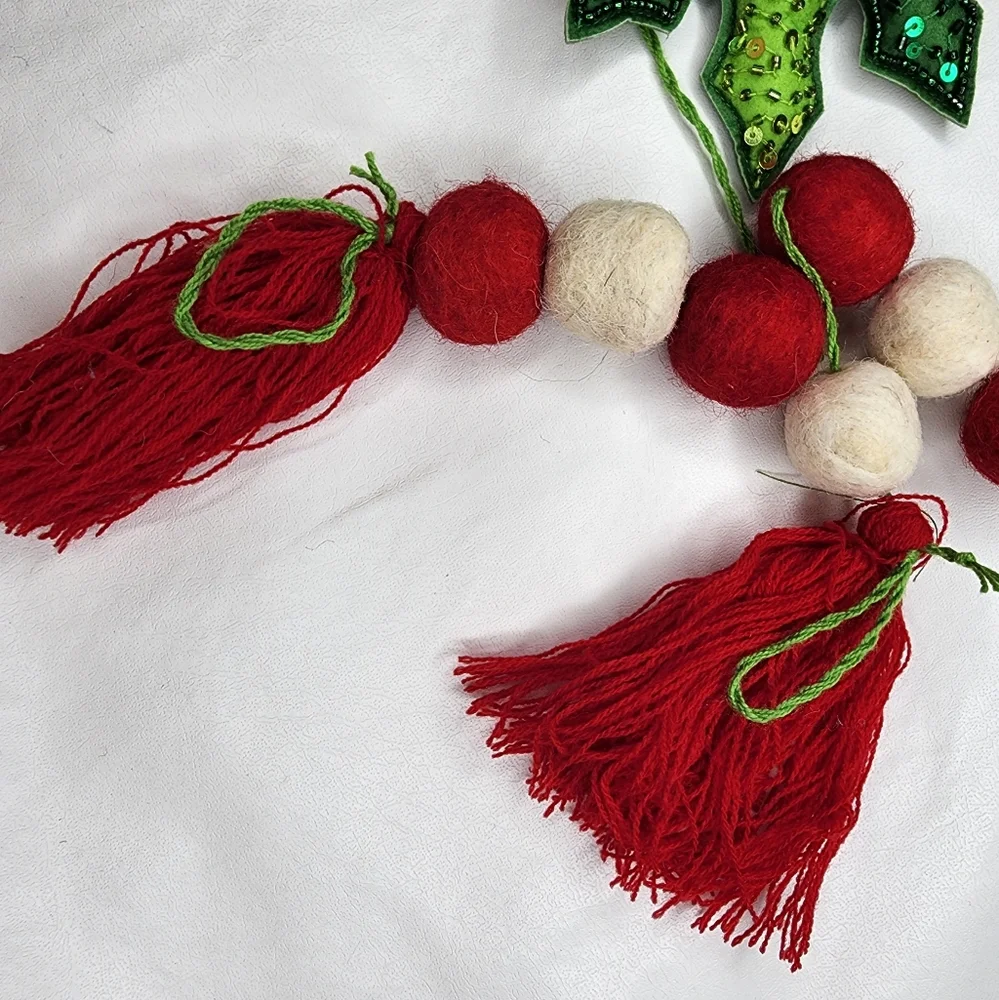 Christmas Garland 6 Foot Felted Red Green Holly Berry Leaves 72