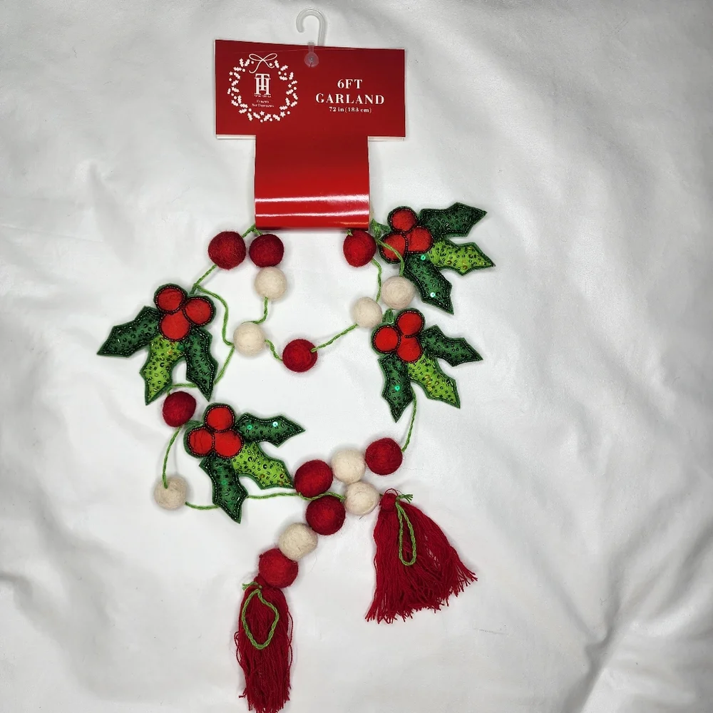 Christmas Garland 6 Foot Felted Red Green Holly Berry Leaves 72