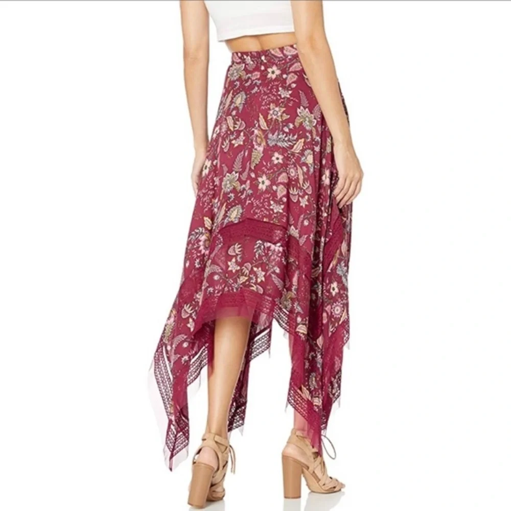 BCBGMaxAzria beautiful rich