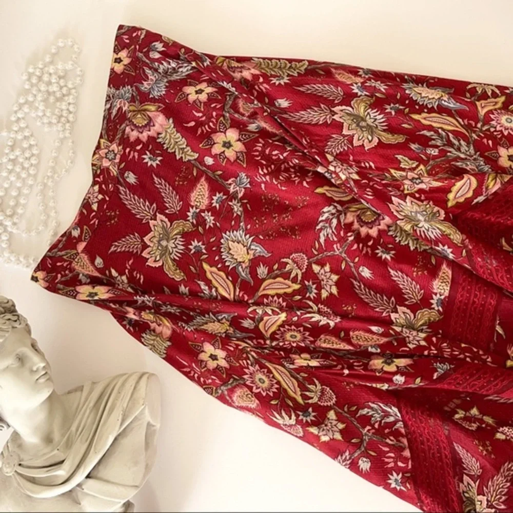BCBGMaxAzria beautiful rich