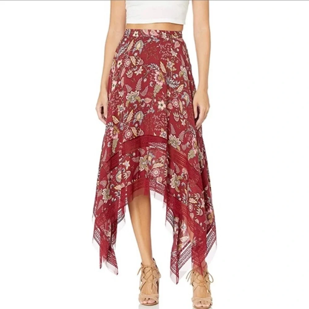 BCBGMaxAzria beautiful rich