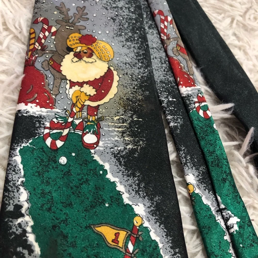 Hallmark Golfing Santa Christmas Holiday Tie