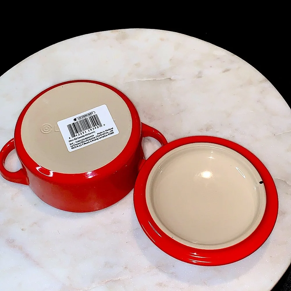 Le Creuset new “le